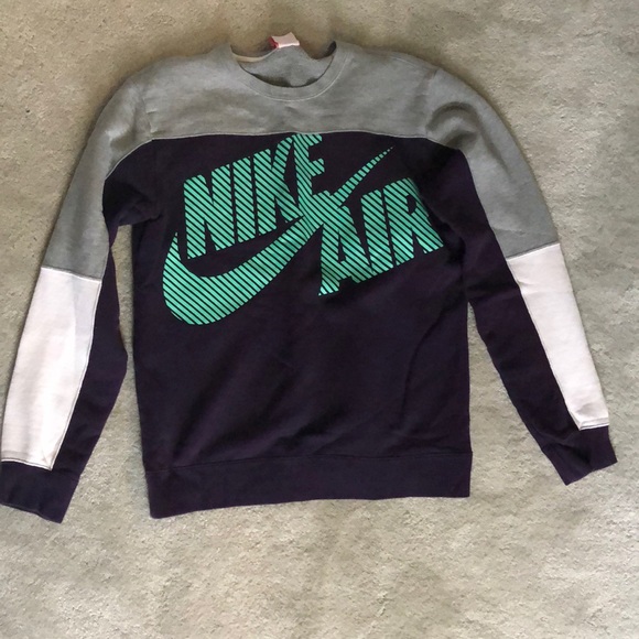 Nike Tops - Nike Air crewneck sweatshirt